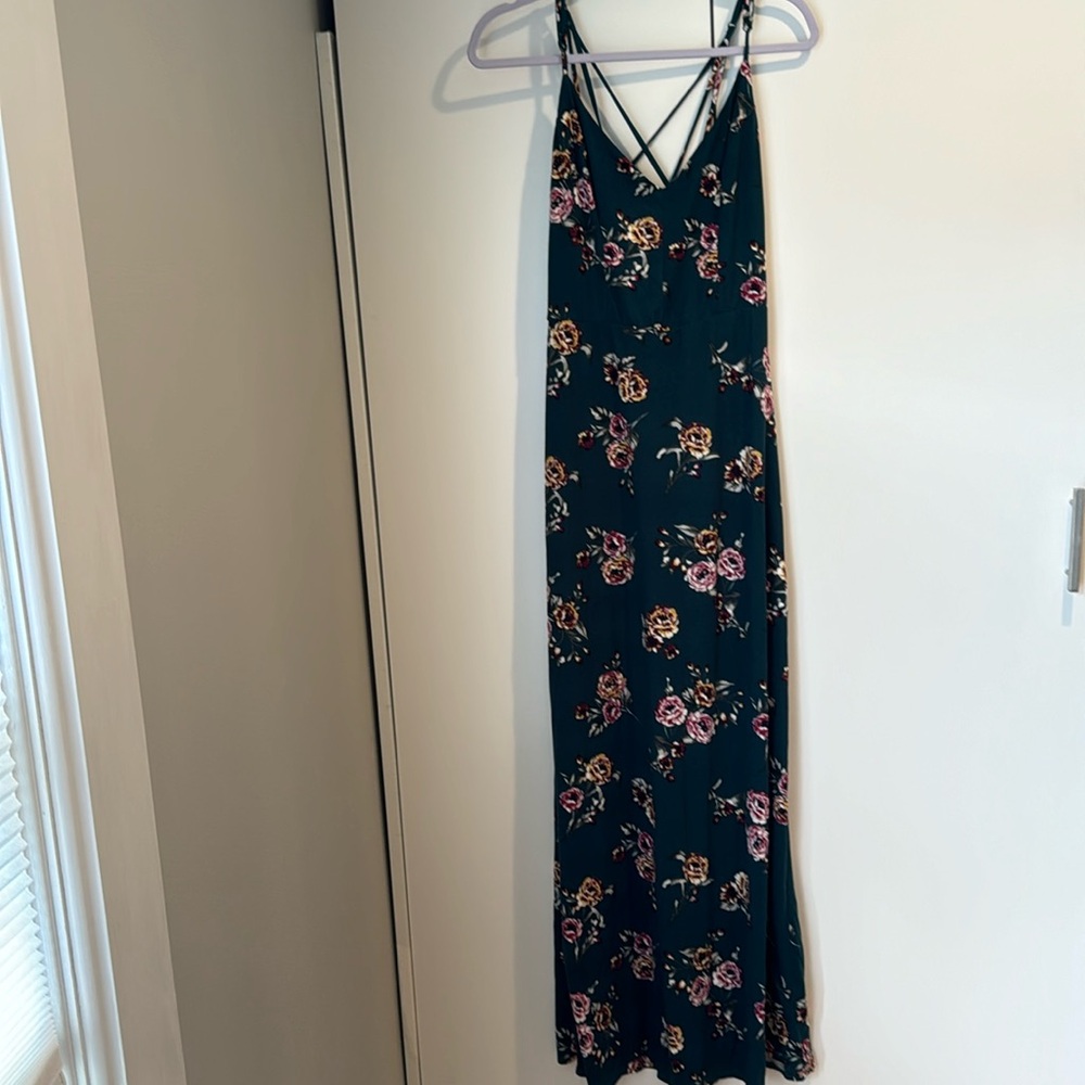 Brushed knit floral maxi.